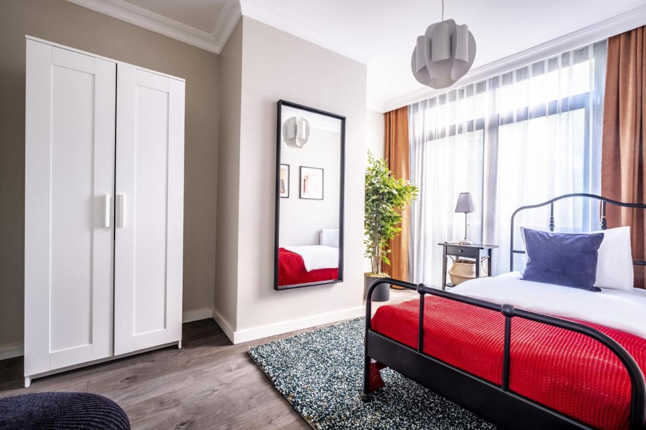 Central Flat With Sleek Interior In Sisli Istanbul Eksteriør billede